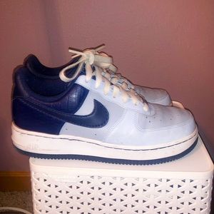 Nike Air Force 1 Size 7.5 Women’s Blue Combo
